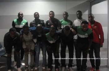 В Борисполе задержали нигерийцев, которые выдавали себя за футболистов