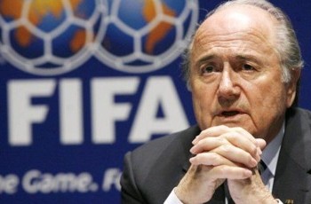 Блаттер отстранен от деятельности президента ФИФА на 90 дней