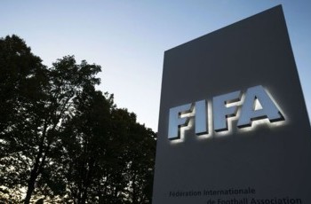 Арестованные чиновники ФИФА подозреваются в получении взяток на миллионы долларов