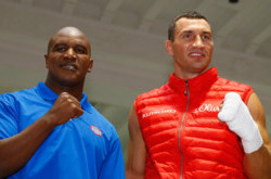 Холифилд ставит на Кличко в реванше с Фьюри