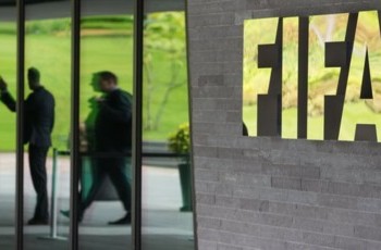 ФБР планирует провести серию задержаний чиновников ФИФА в этом месяце