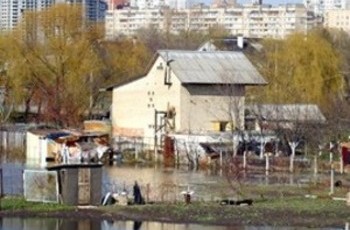 Киев в ожидании потопа: власти готовят эвакуацию и опасаются прорыва дамбы