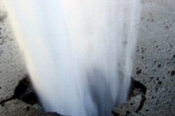 В каких районах Киева проще всего упасть в яму с кипятком?