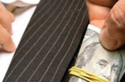 В Киеве можно оформить землю на подставных за 2 миллиона гривен