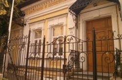 Кому віддали пам'ятку на Круглоуніверситетській