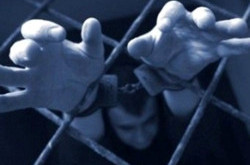 Где еще могли так поиздеваться над человеком, как не в милиции?