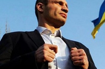 Кто обеспечивает Кличко высокий рейтинг в Киеве