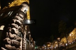 Продавец Крещатика предлагал за деньги вступить в партию и стать депутатом