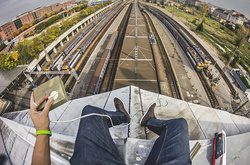 Потрясающие фото Будапешта с риском для жизни 