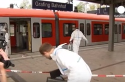 У Німеччині злочинець з криками «Аллах акбар» вбив одного та поранив трьох людей