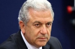 Єврокомісар Дімітріс Аврамопулос відвідає Київ