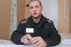 У Москву етапували засуджених у РФ українців Афанасьєва і Солошенка