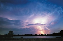 В Одеській області від удару блискавки загинула жінка 
