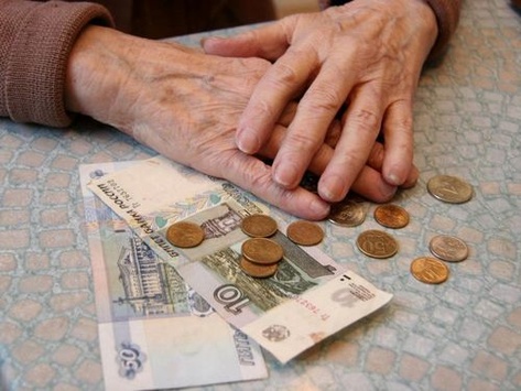 Окупанти в Криму надсилають пенсіонерам повідомлення про скорочення виплат