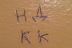 Грабіжники винайшли новий спосіб помічати квартири