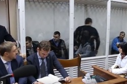 Екс-беркутівцям у справі розстрілів на Інститутській почали зачитувати обвинувачення