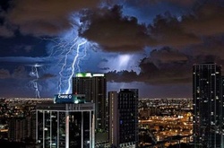 Молнии: 40 фотографий невероятного природного явления