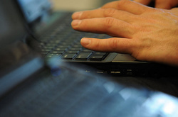 27 річний житель Кременчука розбещував малолітніх в соцмережі