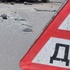 Смертельна ДТП під Києвом: легковик врізався в аварійні автомобілі і збив водія авто