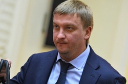 Міністр юстиції наполягає на звільненні одразу 800 суддів