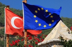 ЗМІ: Туреччині доведеться почекати безвізового режиму з ЄС до жовтня 