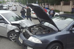 У центрі столиці ДТП зупинила рух тролейбусів