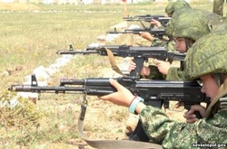 Школярів окупованого Криму готують до війни (ФОТО)