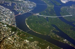 Ділянками на Трухановому острові обзавелися друзі Кличка