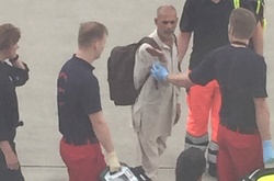 Пасажир авіарейсу намагався вийти на висоті 11 км