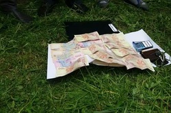 СБУ затримала на хабарі дільничного інспектора сумської поліції