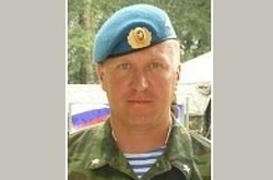 Російський полковник Бушуєв, який воює на Донбасі, намагався вивезти до РФ чужий позашляховик