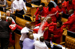 Найяскравіші сутичкі між політиками в світі