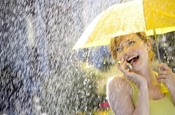 В Україні теплішає, але в більшості регіонів пройдуть дощі