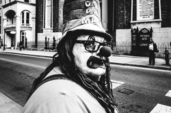 Странные американцы в уличных фотографиях Джеффа Брауна