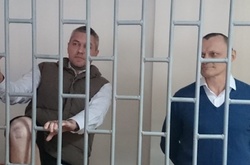 Порошенко обіцяє повернути Карпюка та Клиха на Батьківщину