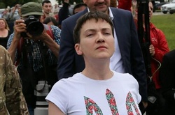 Савченко збирається у світове турне