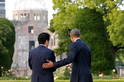 Барак Обама вперше відвідав Хіросіму і обійнявся з жертвами ядерної зброї 