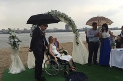 У Дніпрі вийшла заміж відома волонтерка 