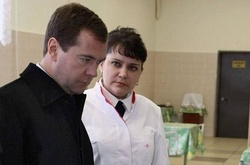 Як у соцмережах висміяли курйозне фото прем'єра Росії