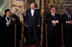 По стопах Януковича: соцмережі висміяли візит Путіна в Афон