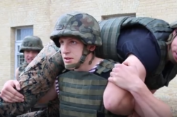 У День Києва нацгвардійці показали киянам та гостям міста військово-спортивне шоу