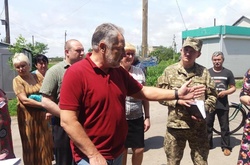 Жебрівський пообіцяв відновити роботу пошти у Волноваському районі