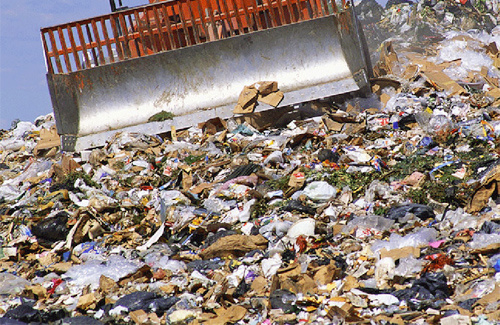 У Львівській області на сміттєзвалищі обвалився грунт, є постраждалі
