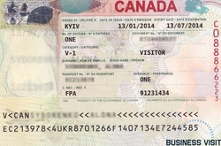 Канада ще не готова до скасування віз для українців – дипломат