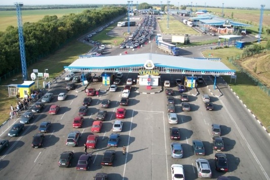 На українсько-польському кордоні знову черги: застрягли більше 800 автівок