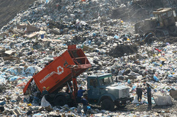 На сміттєвому полігоні забезпечено цілодобовий нагляд для протипожежної безпеки