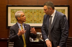 Кличко обговорив з мером Чикаго інноваційну допомогу в транспортній системі Києва та залучення інвестицій