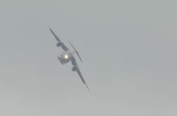 Український АН-178 показав вищий пілотаж на авіавиставці в Берліні