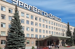 Російський машинобудівний гігант відправив тисячі людей у вимушену відпустку