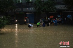 У Китаї через зливи постраждали 380 тисяч людей